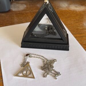 Harry Potter Lovegood Deathly Hallows Necklace and case